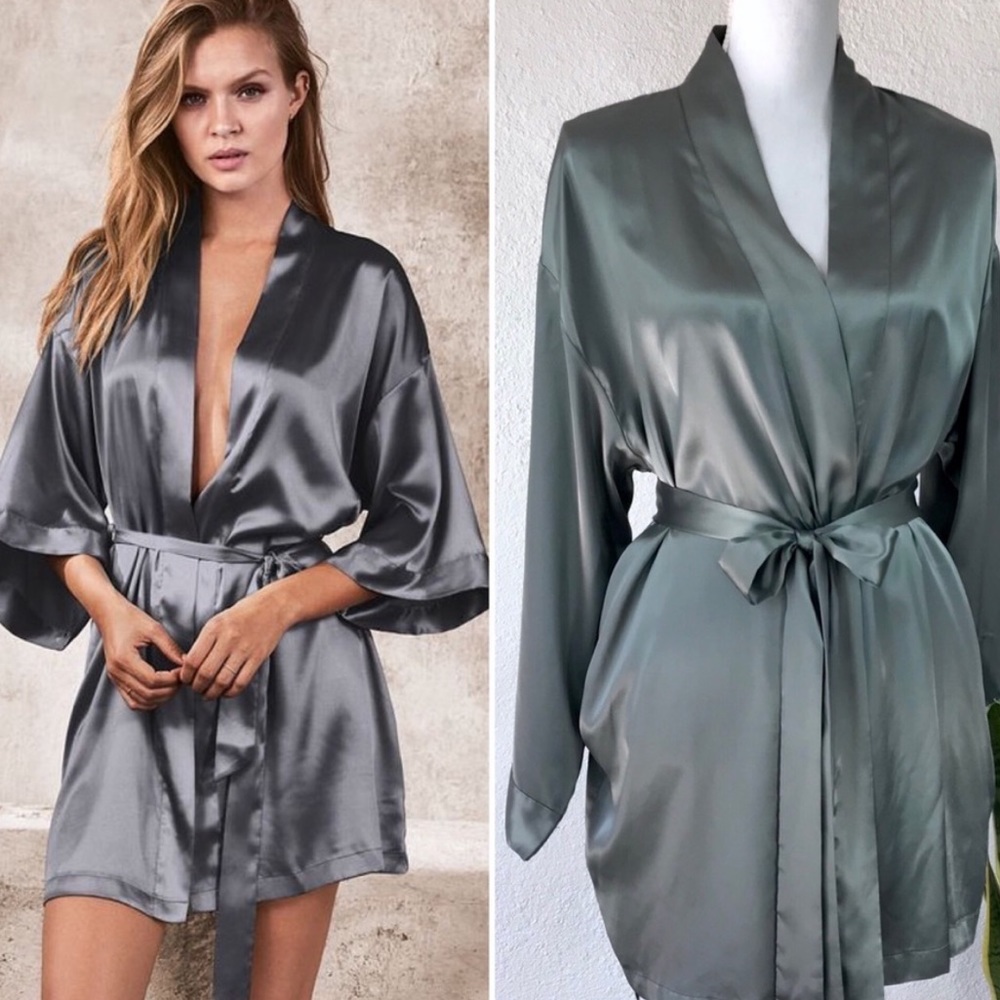 Victoria’s Secret Soft & Sexy Lavender Slip Robe
